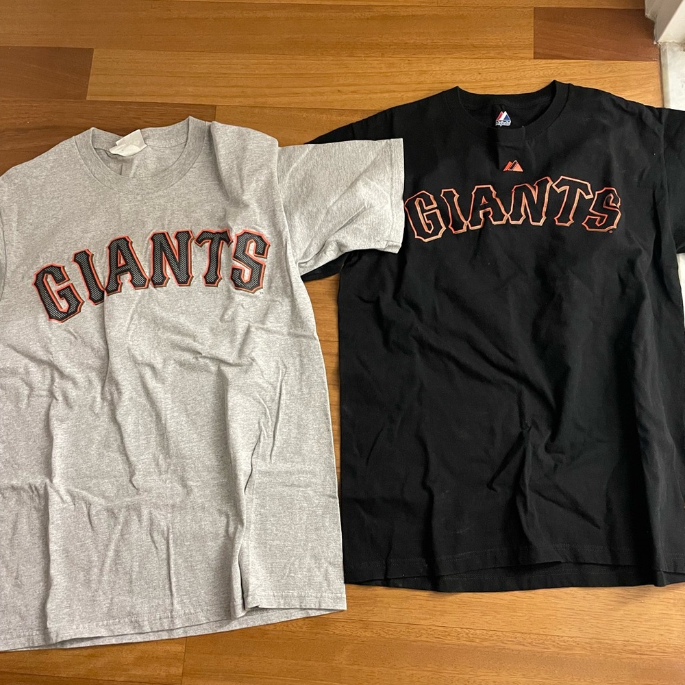 SF Giants: Barry Bonds + Willie Mays Men’s medium T shirt bundle